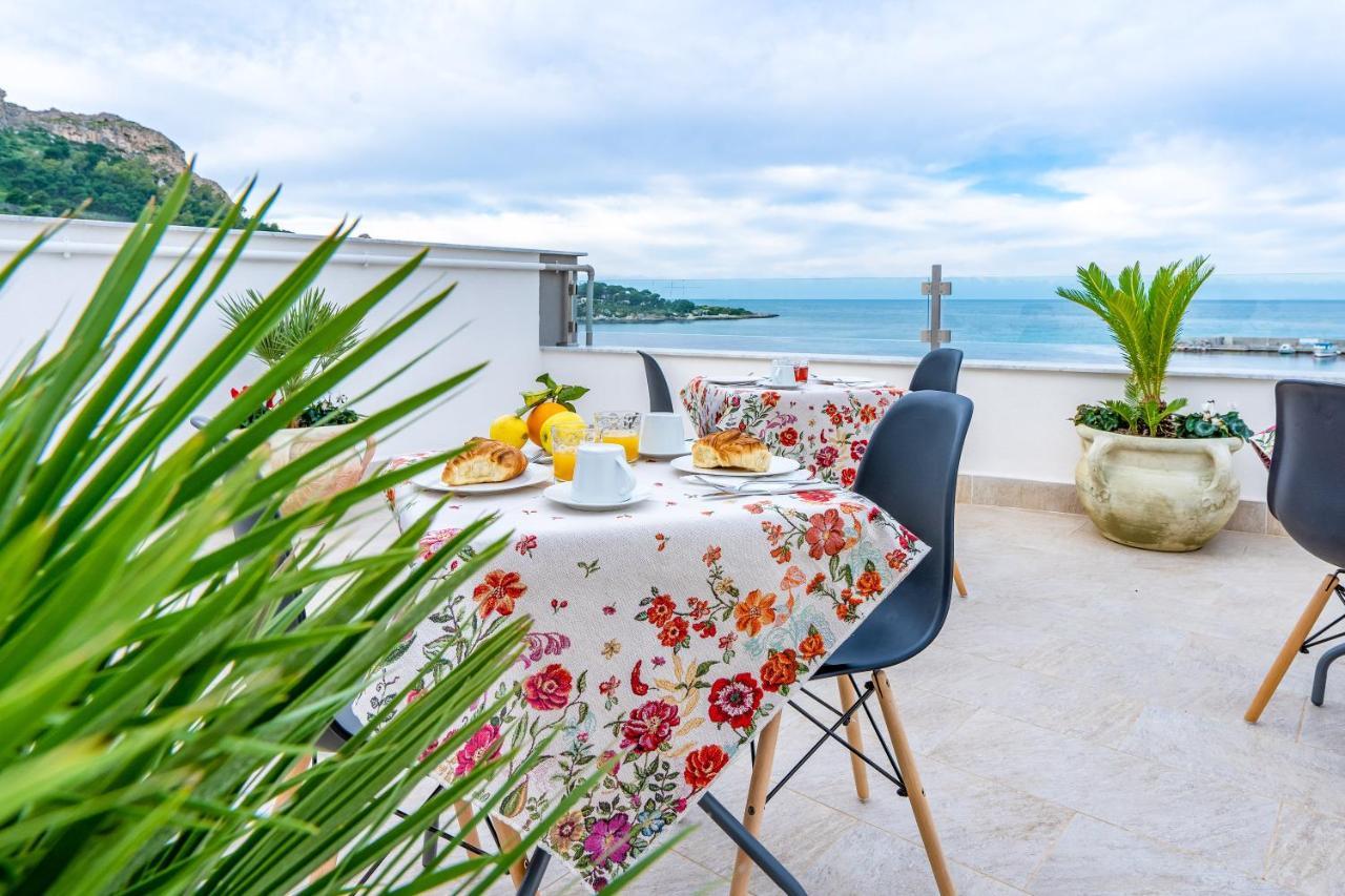 B&B Una Terrazza Sul Golfo Di Sferracavallo Exteriér fotografie