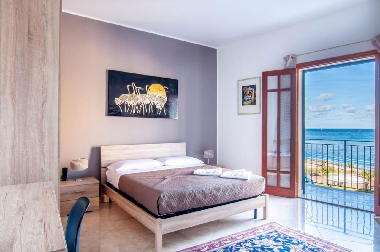 B&B Una Terrazza Sul Golfo Di Sferracavallo Exteriér fotografie