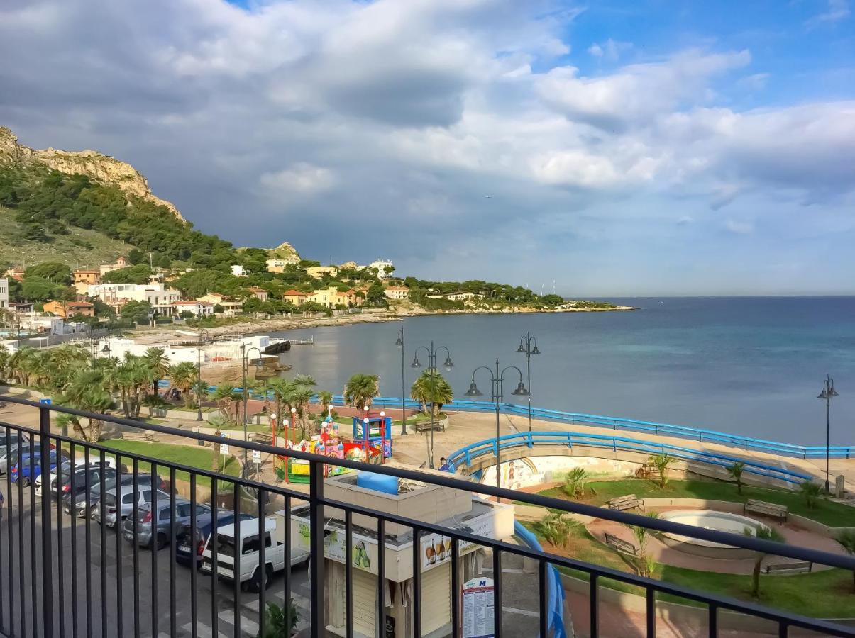 B&B Una Terrazza Sul Golfo Di Sferracavallo Exteriér fotografie