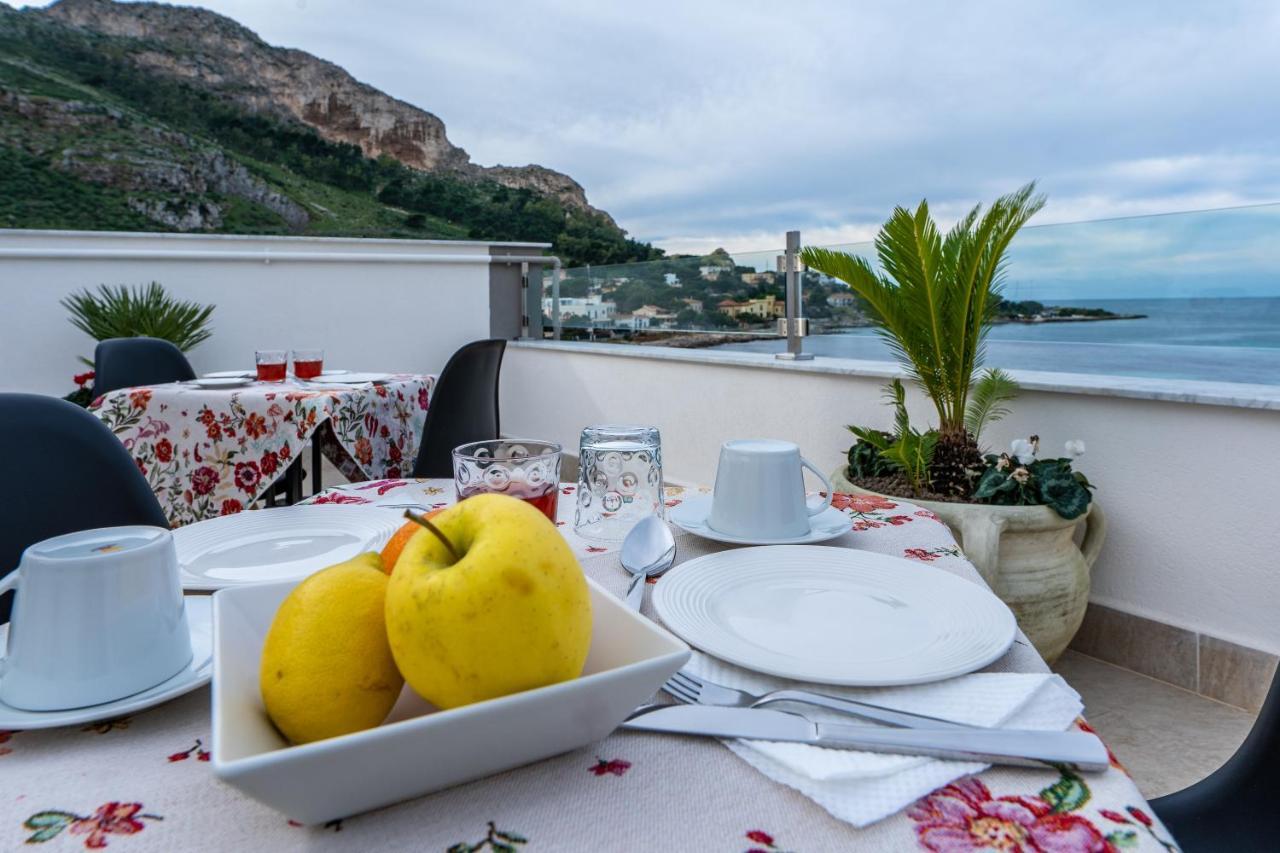 B&B Una Terrazza Sul Golfo Di Sferracavallo Exteriér fotografie