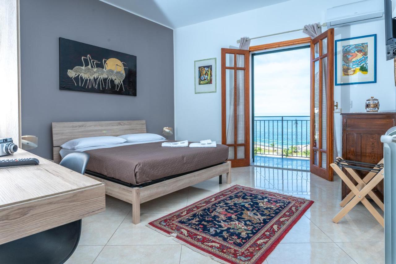 B&B Una Terrazza Sul Golfo Di Sferracavallo Exteriér fotografie