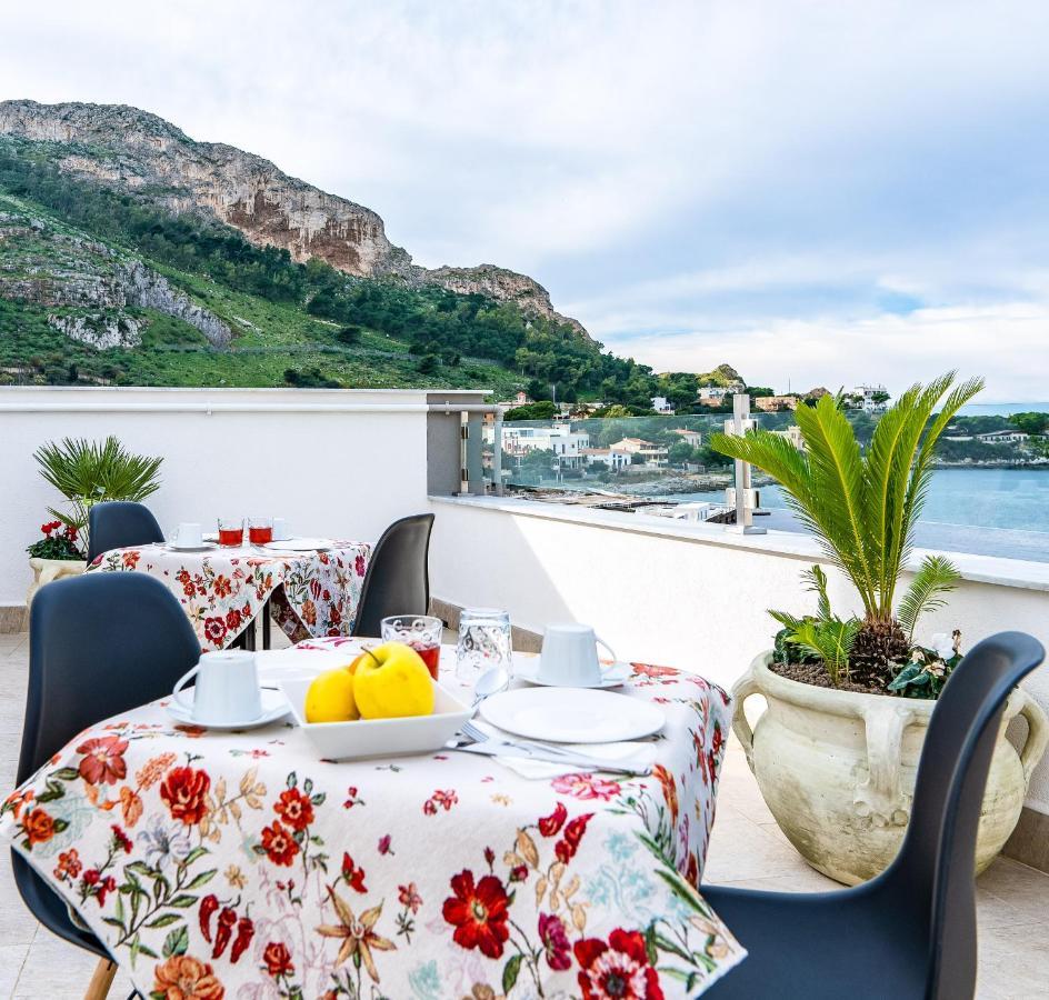 B&B Una Terrazza Sul Golfo Di Sferracavallo Exteriér fotografie